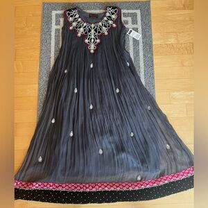 Traditional Indian / Pakistani Dress